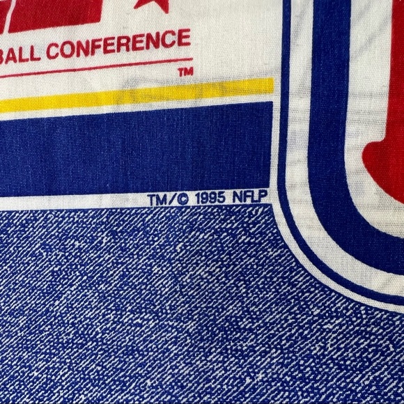 Vintage NFL Pillowcase 90’s Helmet Graphic Blue Logo Standard Size - Picture 7 of 7